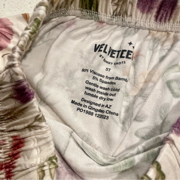 Bunny Knots Velveteen Floral Bamboo Lounge Set - Picture 10 of 10